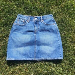 Levi denim skirt